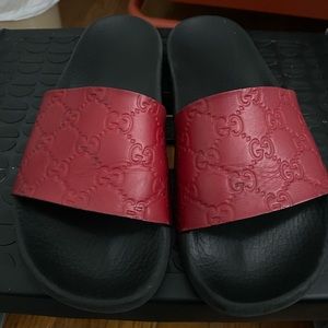 Gucci slides